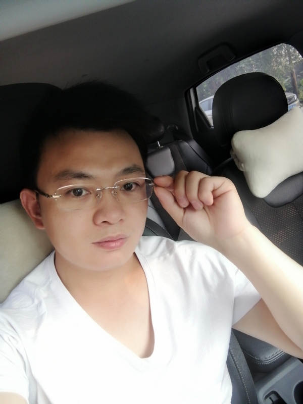 幸福的拥抱的第二张照片--中山残疾人相亲网